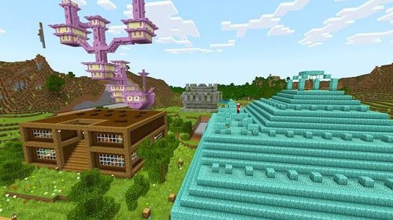 datapack minecraft mais toute les 30 seconde une structure spawn preview